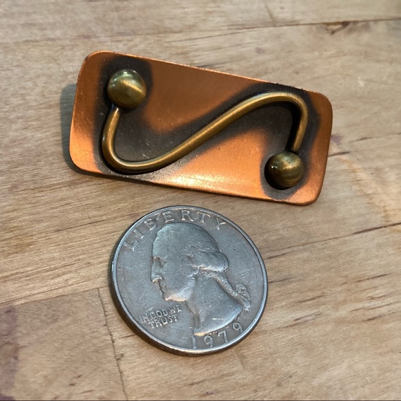 Vintage copper rectangular “S” brooch LIKE NEW - Picture 2 of 4